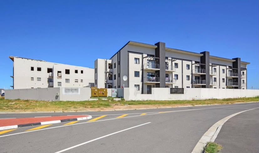 To Let 3 Bedroom Property for Rent in Parklands Western Cape